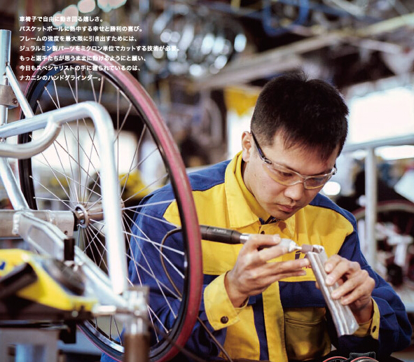 汽車(chē)鑄件電動(dòng)打磨機(jī).jpg