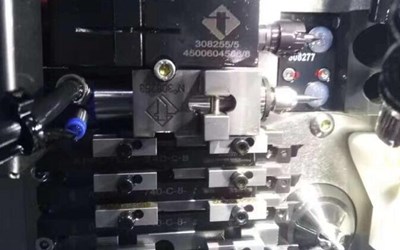 托納斯走心機<a href='/zouxinjigaopinx.htm' class='keys' title='點擊查看關于高頻銑的相關信息' target='_blank'>高頻銑</a>.jpg